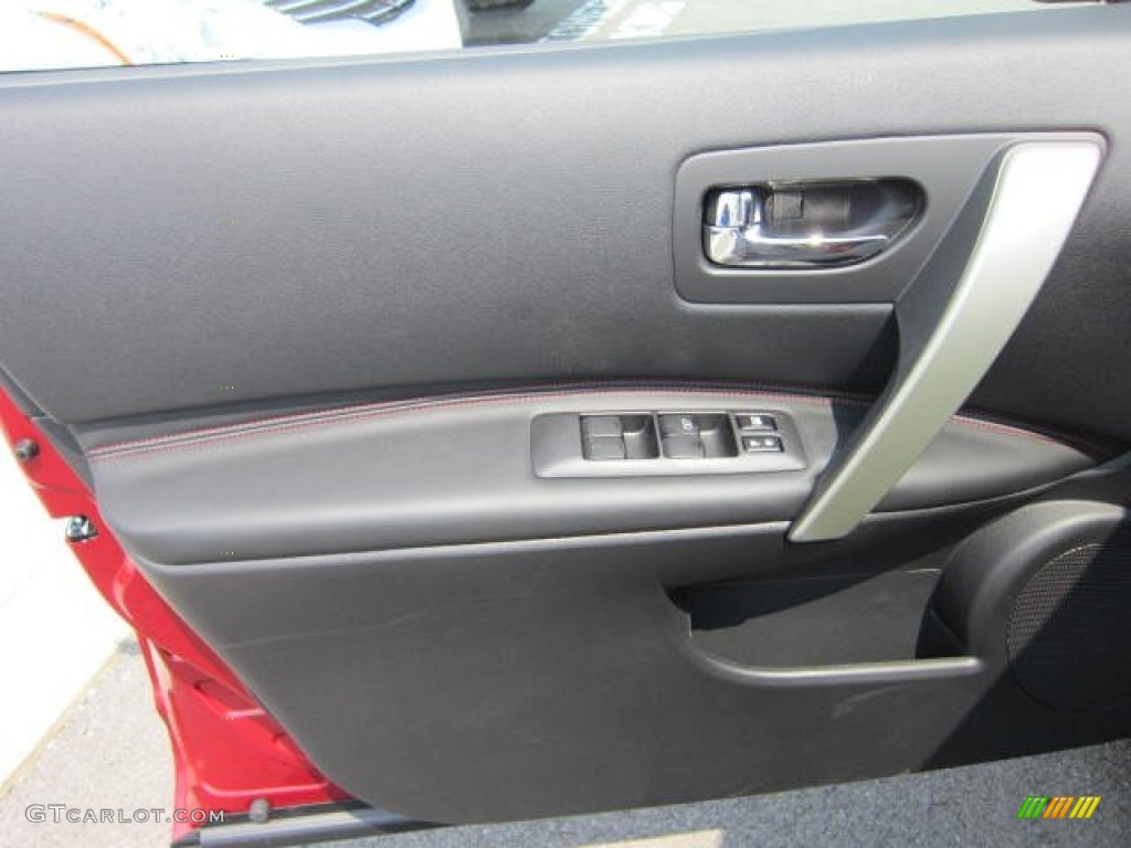 2011 Rogue SL AWD - Cayenne Red / Black photo #12