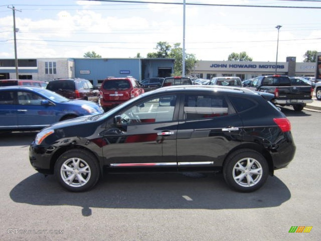 2011 Rogue SV AWD - Wicked Black / Black photo #4