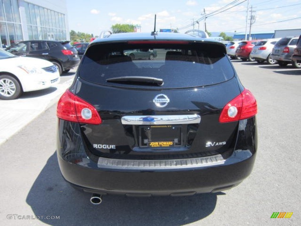 2011 Rogue SV AWD - Wicked Black / Black photo #6