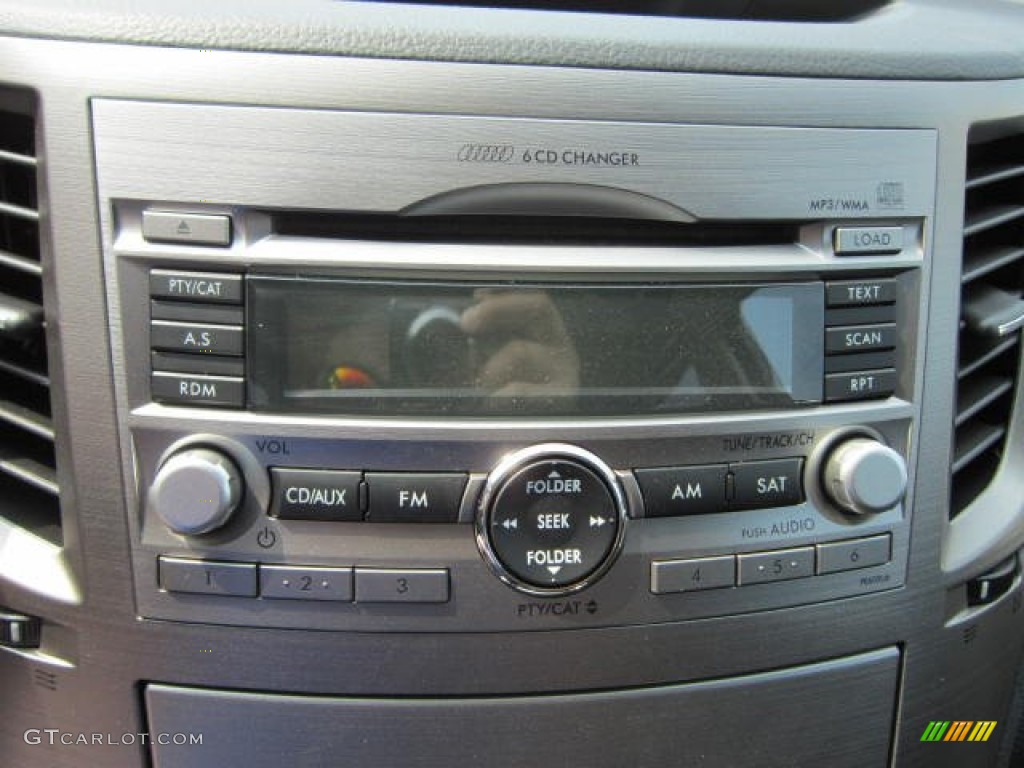 2011 Subaru Outback 2.5i Premium Wagon Audio System Photo #53770421