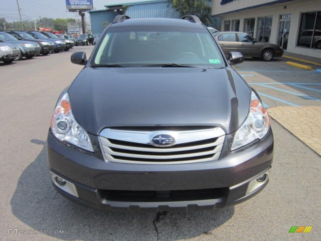 2011 Outback 2.5i Premium Wagon - Graphite Gray Metallic / Off Black photo #2