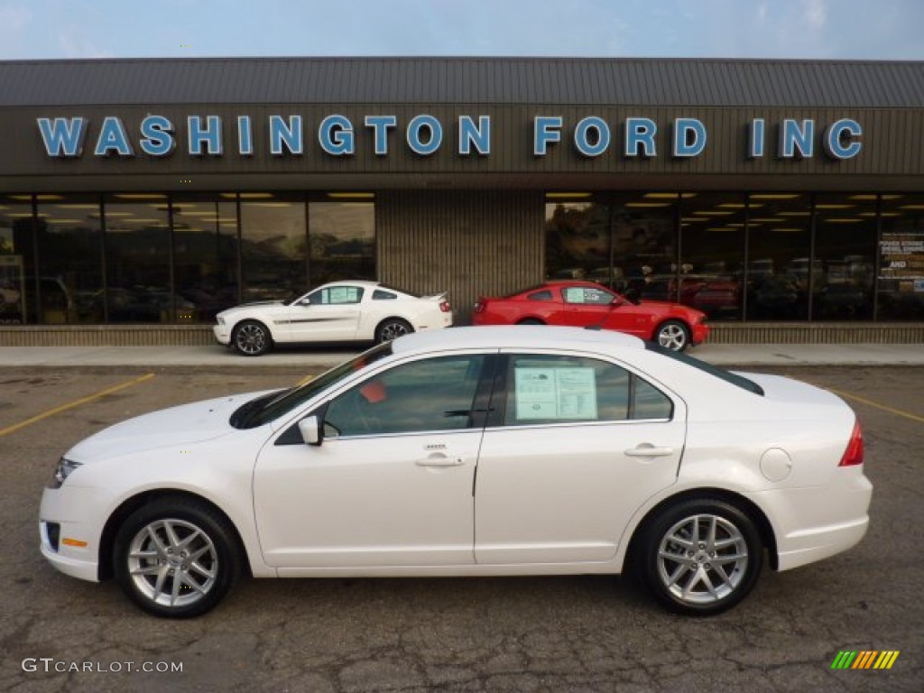 White Platinum Tri-Coat Ford Fusion