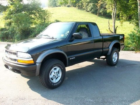 1999 Chevrolet S10 LS Extended Cab 4x4 Data, Info and Specs