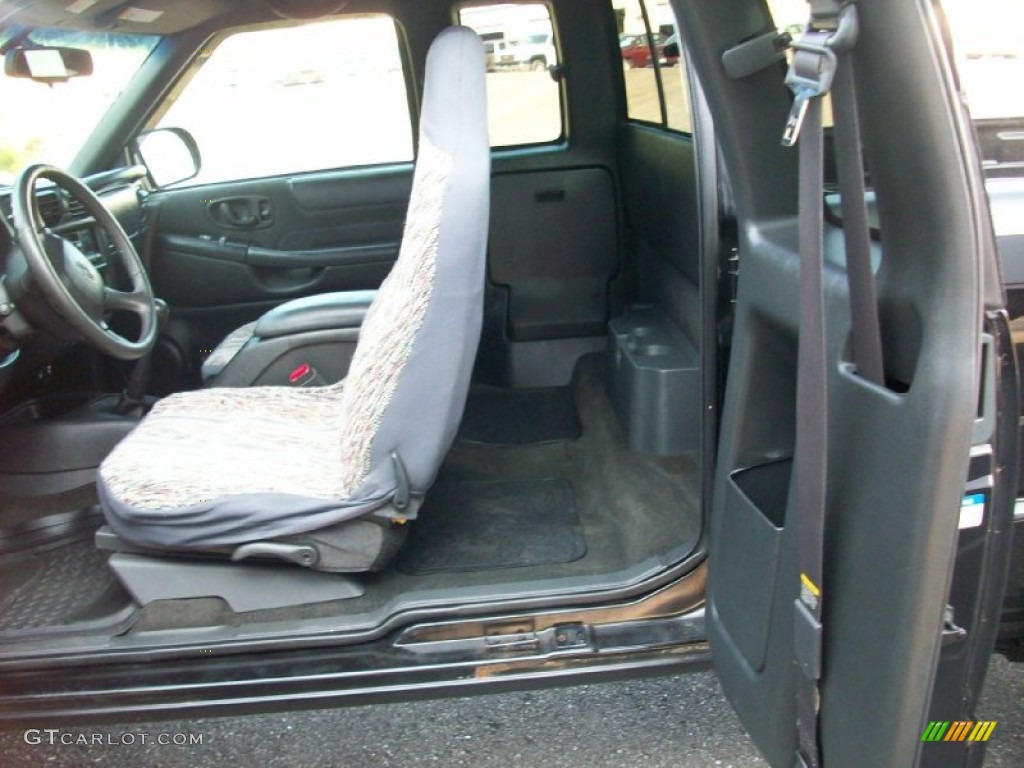 1999 Chevrolet S10 LS Extended Cab 4x4 Interior Color Photos