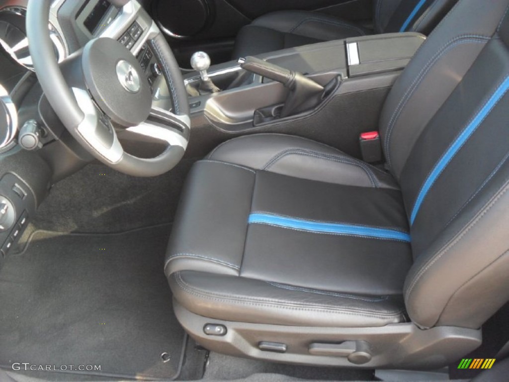 Charcoal Black/Grabber Blue Interior 2010 Ford Mustang GT Premium Coupe Photo #53773584
