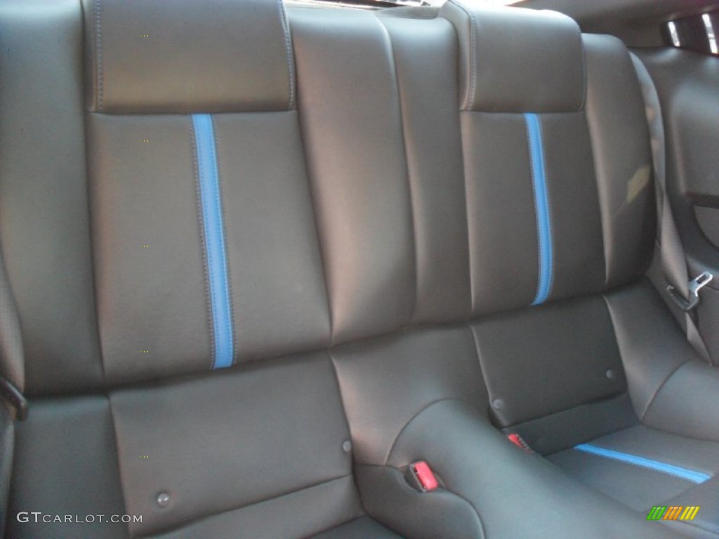 Charcoal Black/Grabber Blue Interior 2010 Ford Mustang GT Premium Coupe Photo #53773646