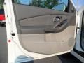 White - Malibu LT Sedan Photo No. 8