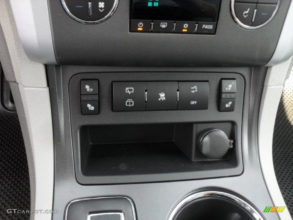 2012 Chevrolet Traverse LT Controls Photo #53775304