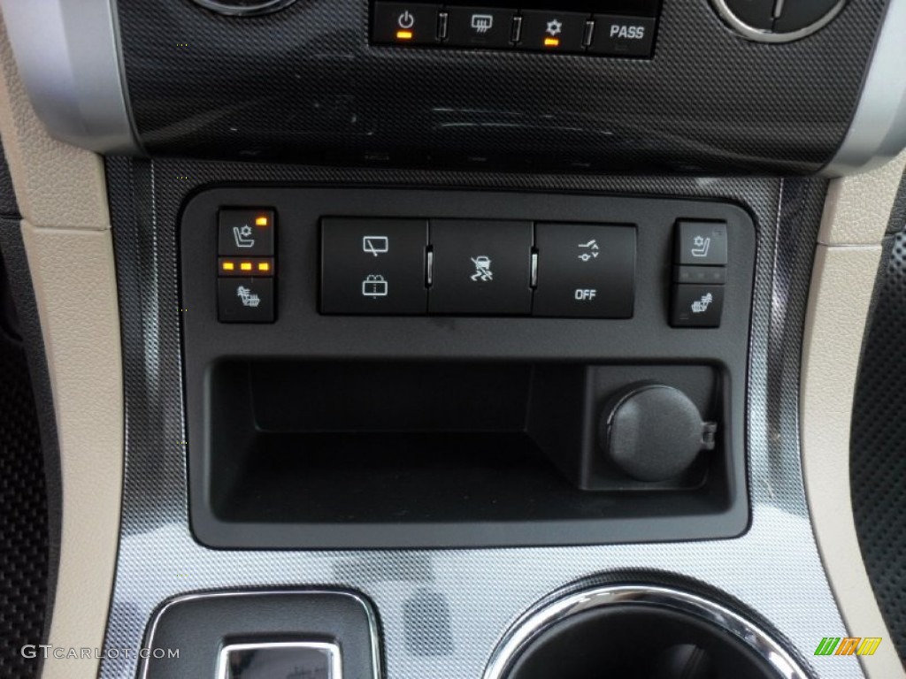 2012 Chevrolet Traverse LTZ Controls Photo #53775507