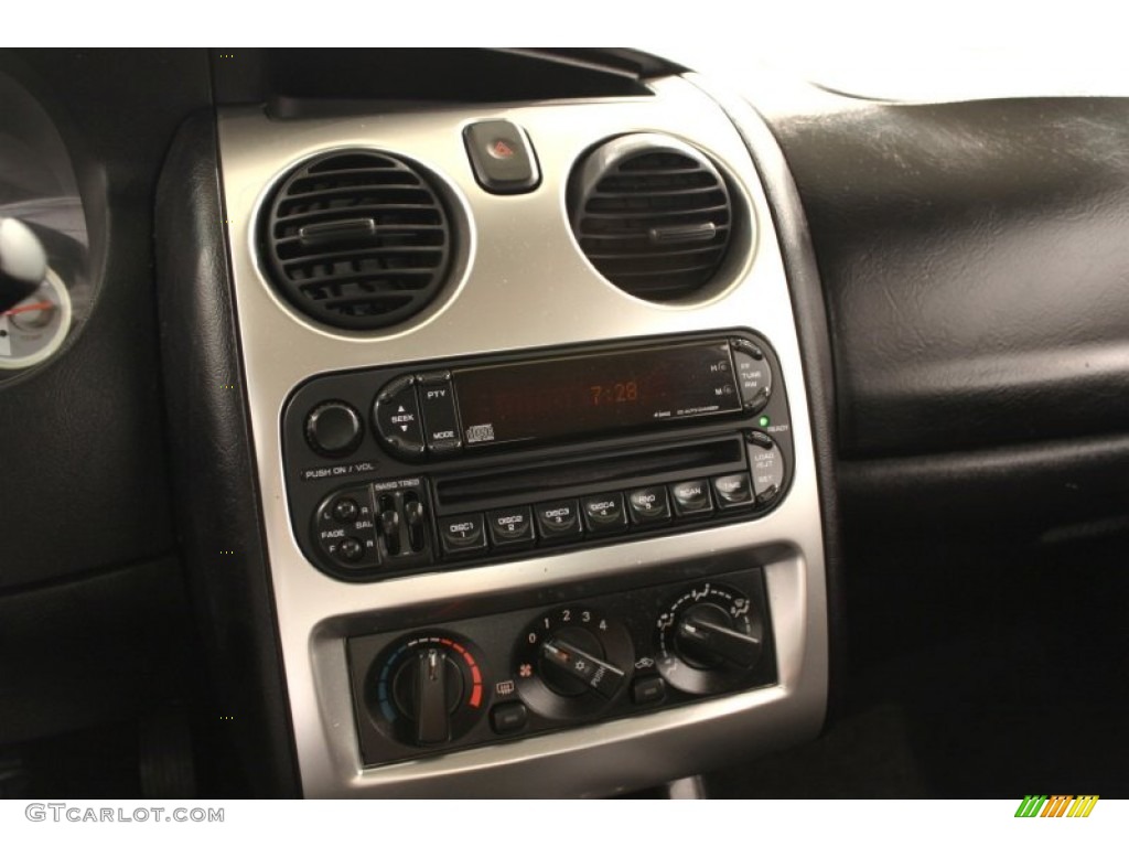 2004 Dodge Stratus SXT Coupe Audio System Photo #53779913