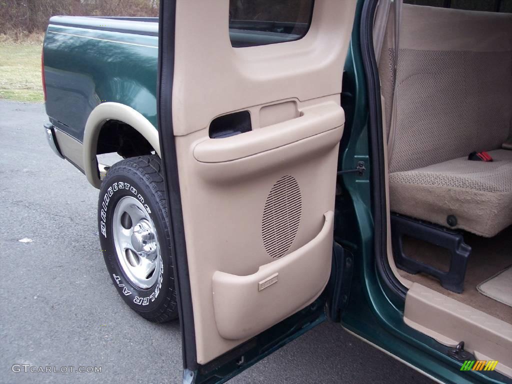 1999 F150 XLT Extended Cab 4x4 - Woodland Green Metallic / Medium Prairie Tan photo #44