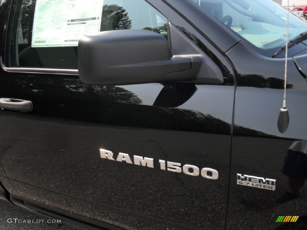 2012 Ram 1500 ST Regular Cab 4x4 - Black / Dark Slate Gray/Medium Graystone photo #19