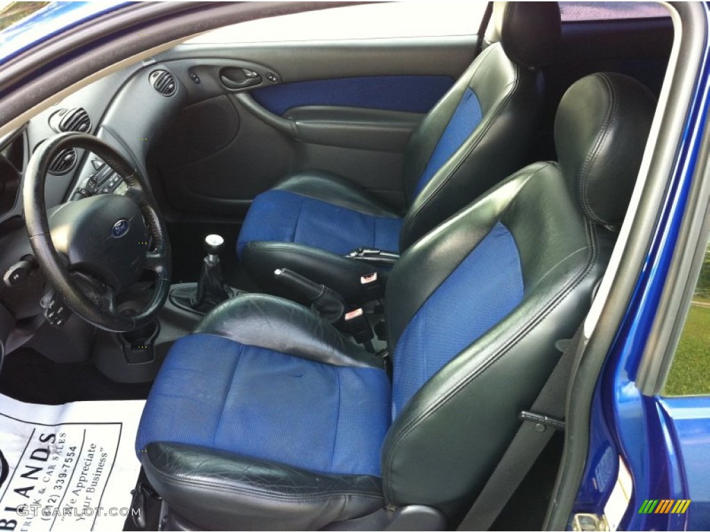 Black/Blue Interior 2002 Ford Focus SVT Coupe Photo #53783011