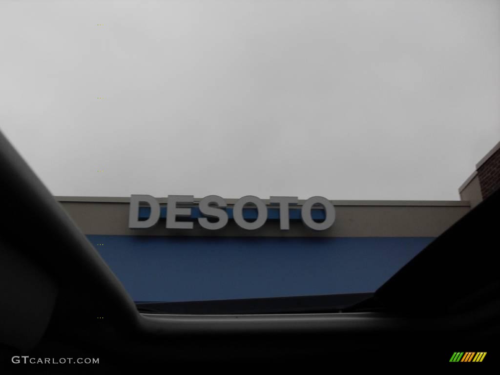 2005 Explorer XLT - Dark Blue Pearl Metallic / Graphite photo #9