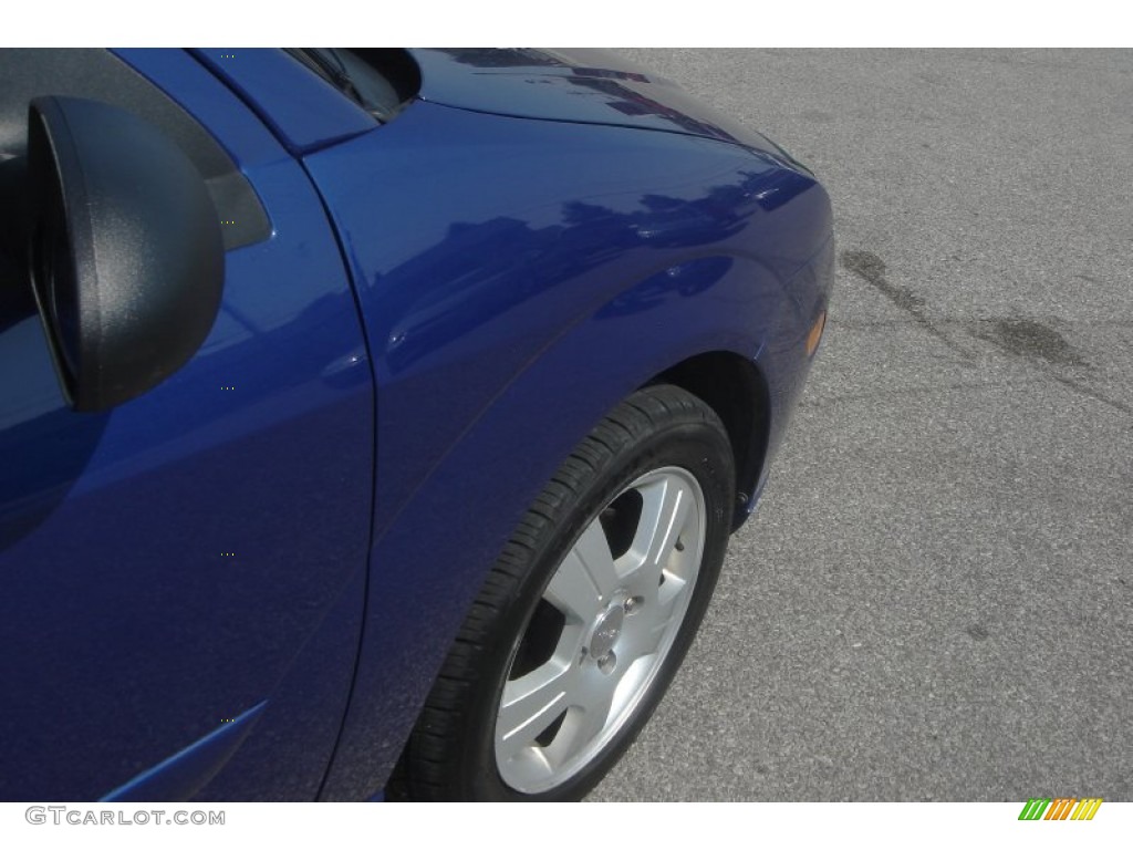 2006 Focus ZX5 SES Hatchback - Sonic Blue Metallic / Charcoal/Light Flint photo #43