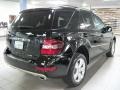 Black - ML 350 4Matic Photo No. 4