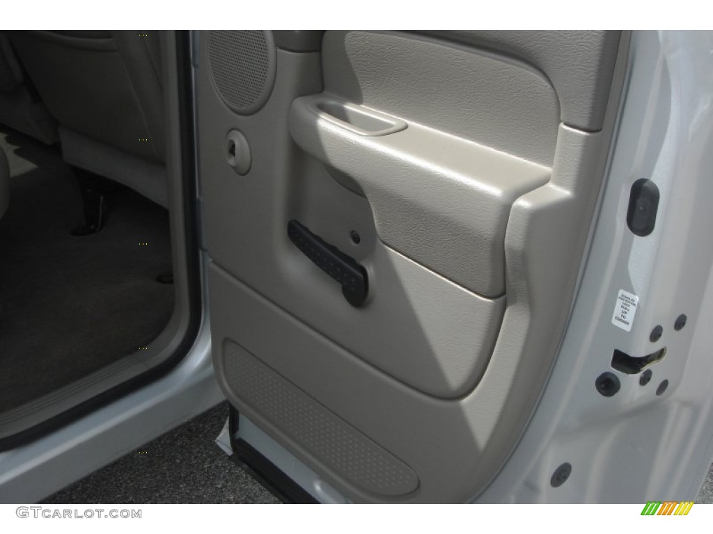 2005 Ram 1500 SLT Quad Cab 4x4 - Bright Silver Metallic / Dark Slate Gray photo #43