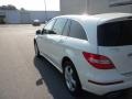 Arctic White - R 350 4Matic Photo No. 3