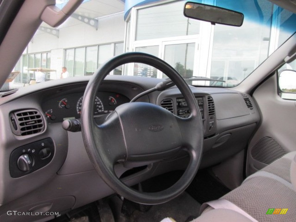 2002 F150 XL Regular Cab - Oxford White / Medium Parchment photo #13