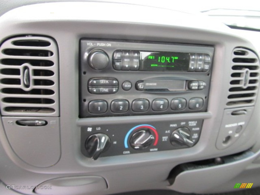 2002 F150 XL Regular Cab - Oxford White / Medium Parchment photo #14