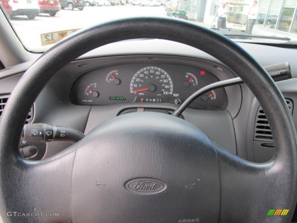 2002 F150 XL Regular Cab - Oxford White / Medium Parchment photo #15