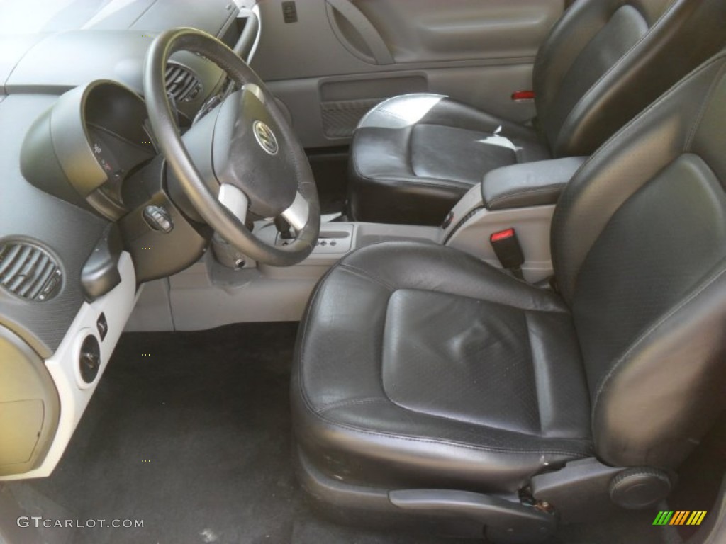 Black Interior 2003 Volkswagen New Beetle GLX 1.8T Coupe Photo #53793597