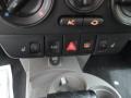 2003 Volkswagen New Beetle GLX 1.8T Coupe Controls