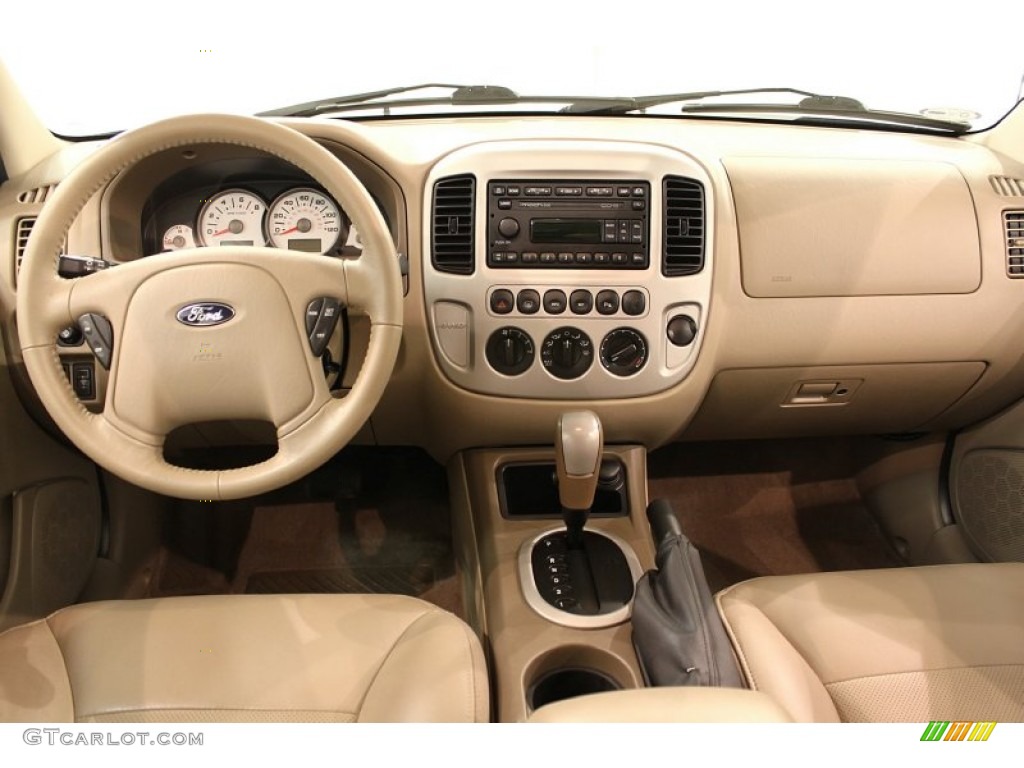 2005 Ford Escape Limited 4WD Medium/Dark Pebble Beige Dashboard Photo #53798860