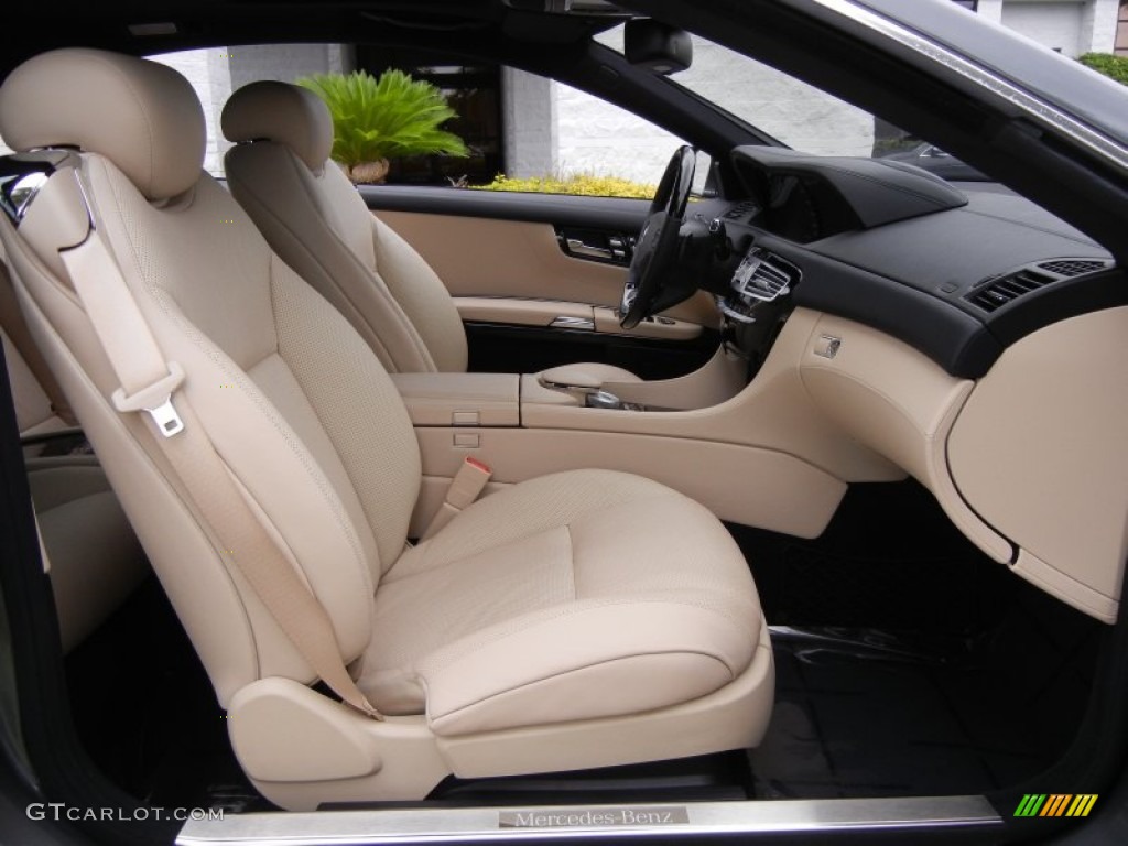 Cashmere/Black Interior 2010 Mercedes-Benz CL 550 4Matic Photo #53801404