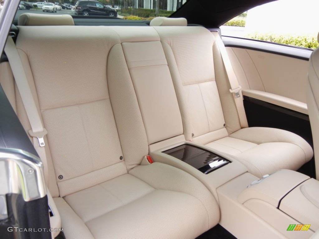 Cashmere/Black Interior 2010 Mercedes-Benz CL 550 4Matic Photo #53801428
