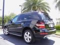 Black - ML 350 4Matic Photo No. 8