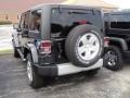 Black - Wrangler Unlimited Sahara 4x4 Photo No. 4