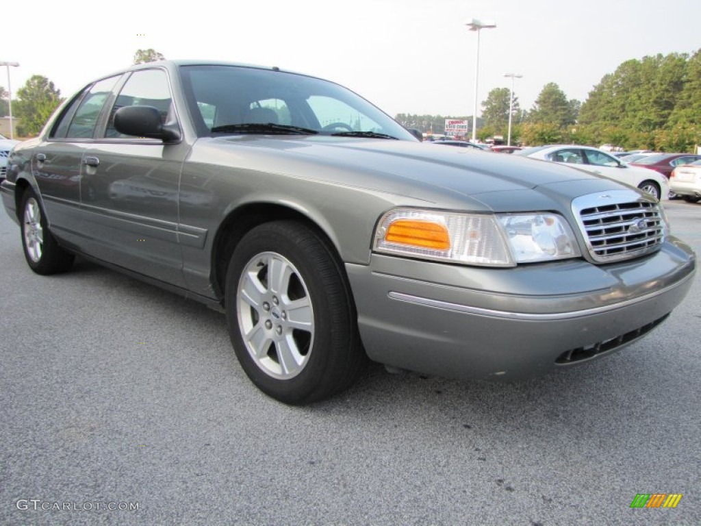 2003 Crown Victoria LX - Spruce Green Metallic / Medium Parchment photo #7