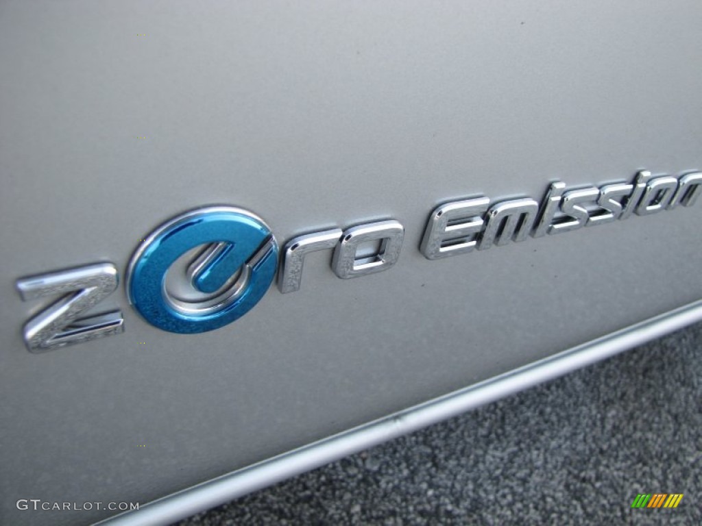 2011 Nissan LEAF SL Marks and Logos Photo #53804554