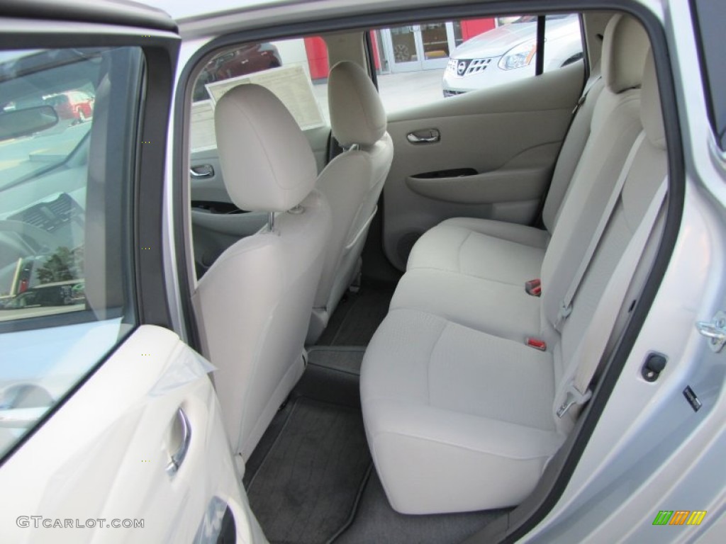 Light Gray Interior 2011 Nissan LEAF SL Photo #53804581
