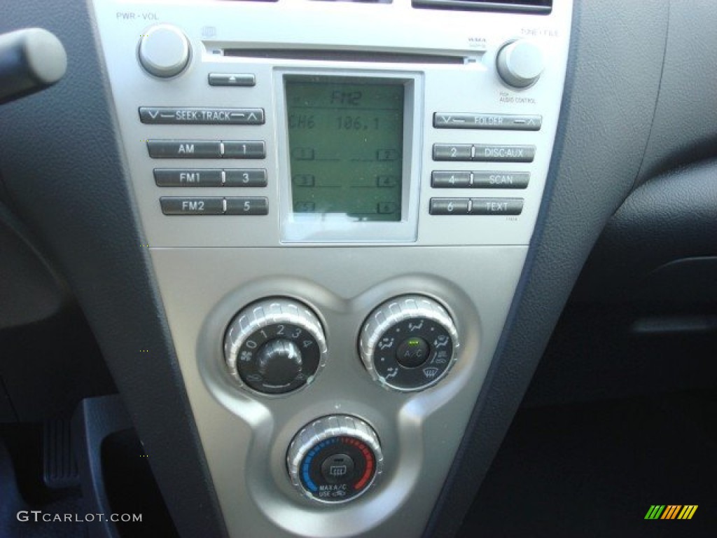 2007 Toyota Yaris Sedan Controls Photo #53805103
