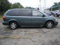 Magnesium Pearl - Grand Caravan SXT Photo No. 4