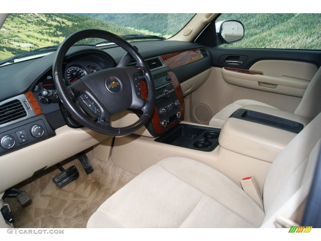 Light Cashmere/Ebony Interior 2007 Chevrolet Suburban 1500 LS 4x4 Photo #53808895