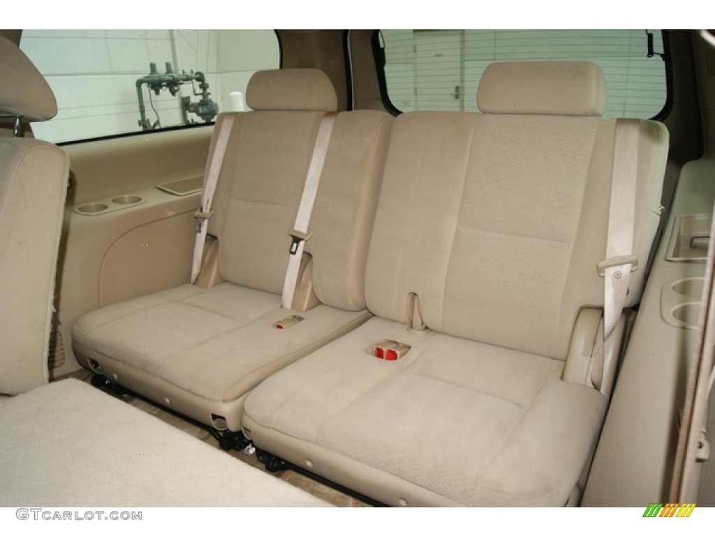 Light Cashmere/Ebony Interior 2007 Chevrolet Suburban 1500 LS 4x4 Photo #53808985