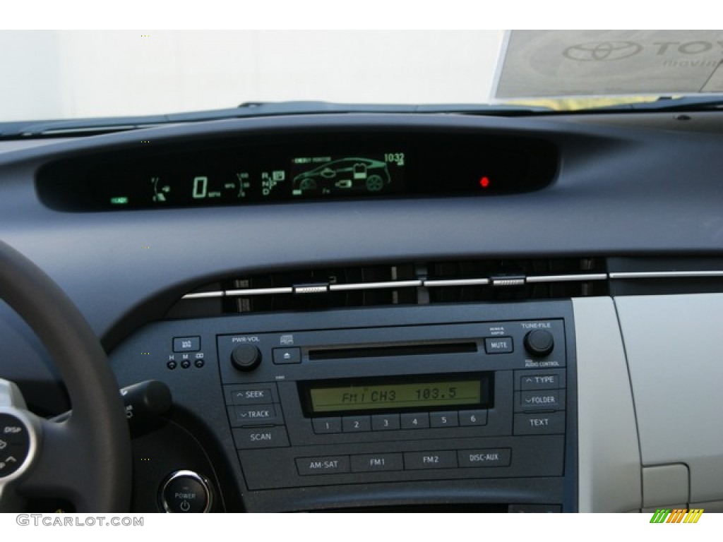 2011 Prius Hybrid III - Winter Gray Metallic / Misty Gray photo #13