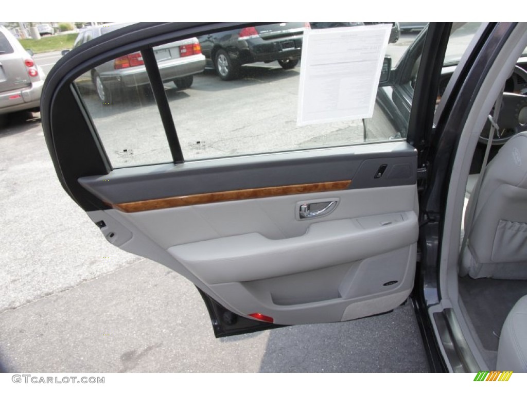 2006 Kia Amanti Standard Amanti Model Gray Door Panel Photo #53810734