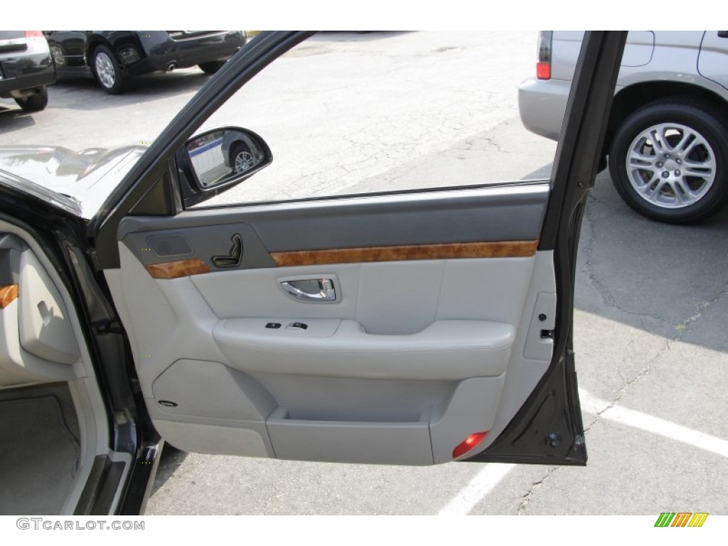 2006 Kia Amanti Standard Amanti Model Gray Door Panel Photo #53810752