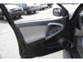 Black - RAV4 4WD Photo No. 13