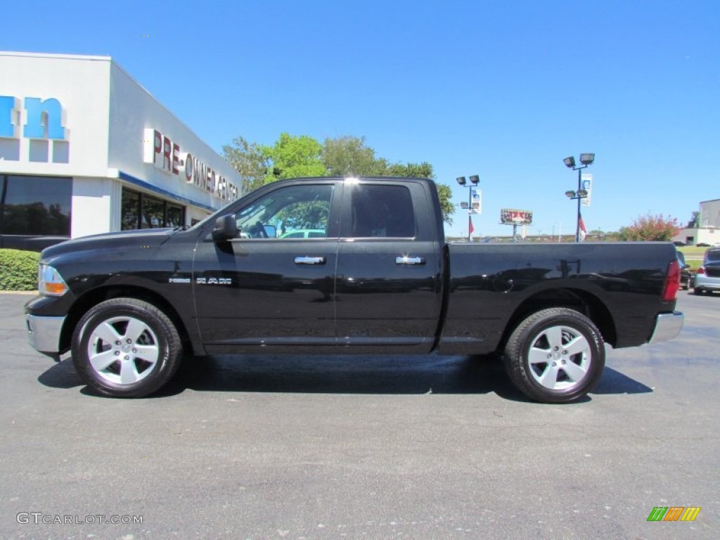 2010 Ram 1500 Lone Star Quad Cab - Brilliant Black Crystal Pearl / Dark Slate/Medium Graystone photo #4