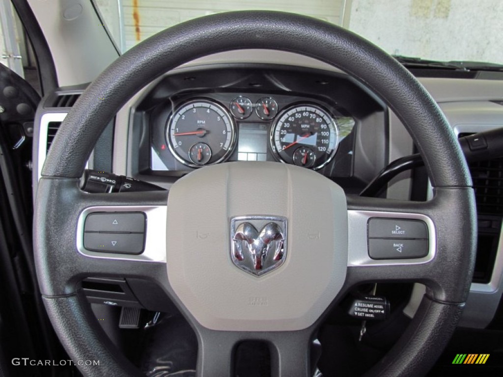 2010 Ram 1500 Lone Star Quad Cab - Brilliant Black Crystal Pearl / Dark Slate/Medium Graystone photo #15