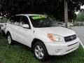 Super White - RAV4 4WD Photo No. 5