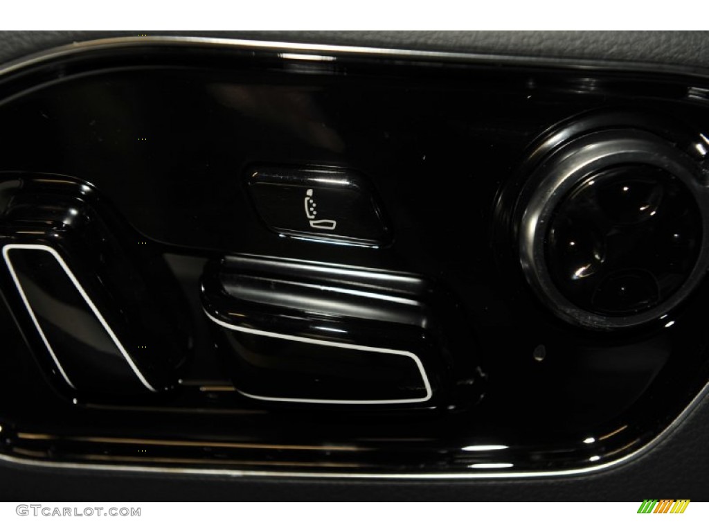2012 Audi A8 L 4.2 quattro Controls Photo #53813509