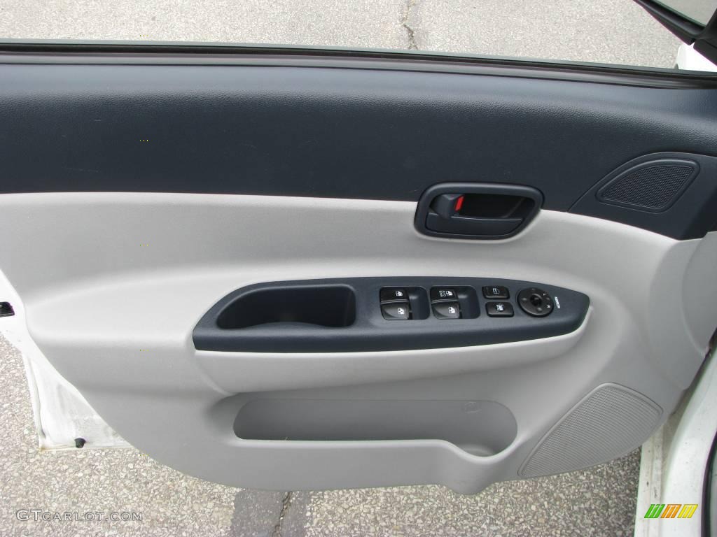 2006 Accent GLS Sedan - Nordic White / Gray photo #8