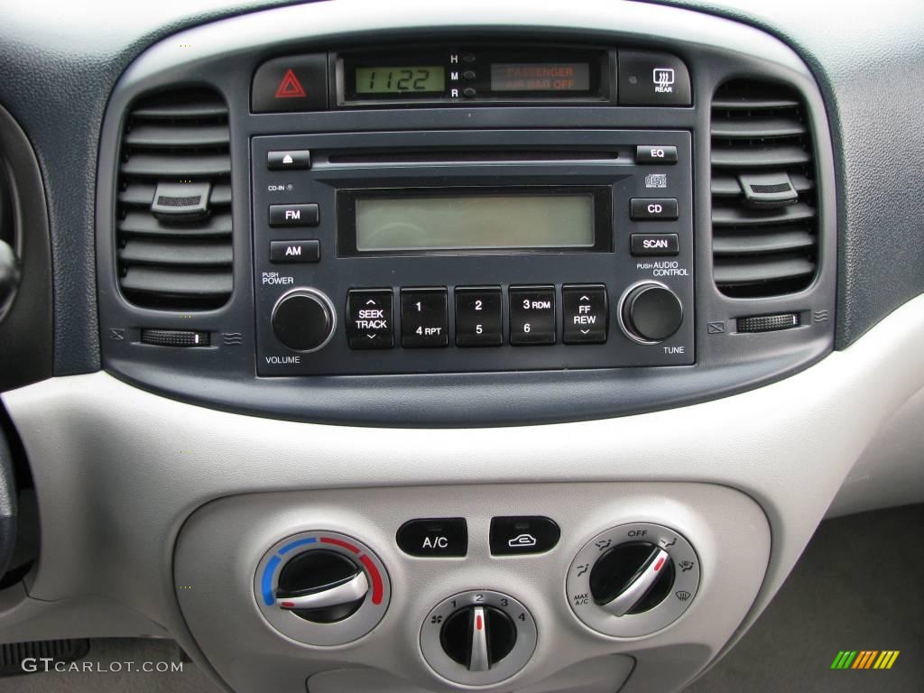 2006 Accent GLS Sedan - Nordic White / Gray photo #11