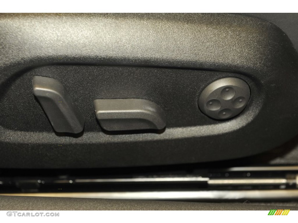 2012 Audi TT 2.0T quattro Roadster Controls Photo #53816093